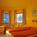Haus Der Begegnung 2*