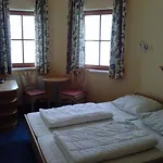 Haus Der Begegnung Hotel 2*