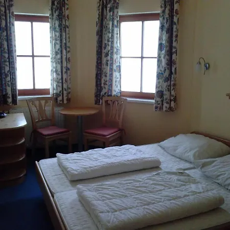 Haus Der Begegnung Hotel 2*