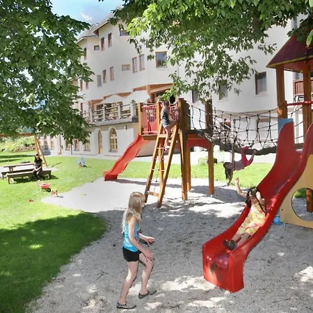 Отель Haus Der Begegnung Гозау