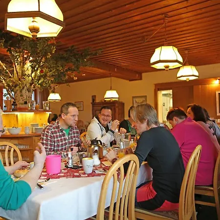 Haus Der Begegnung מלון